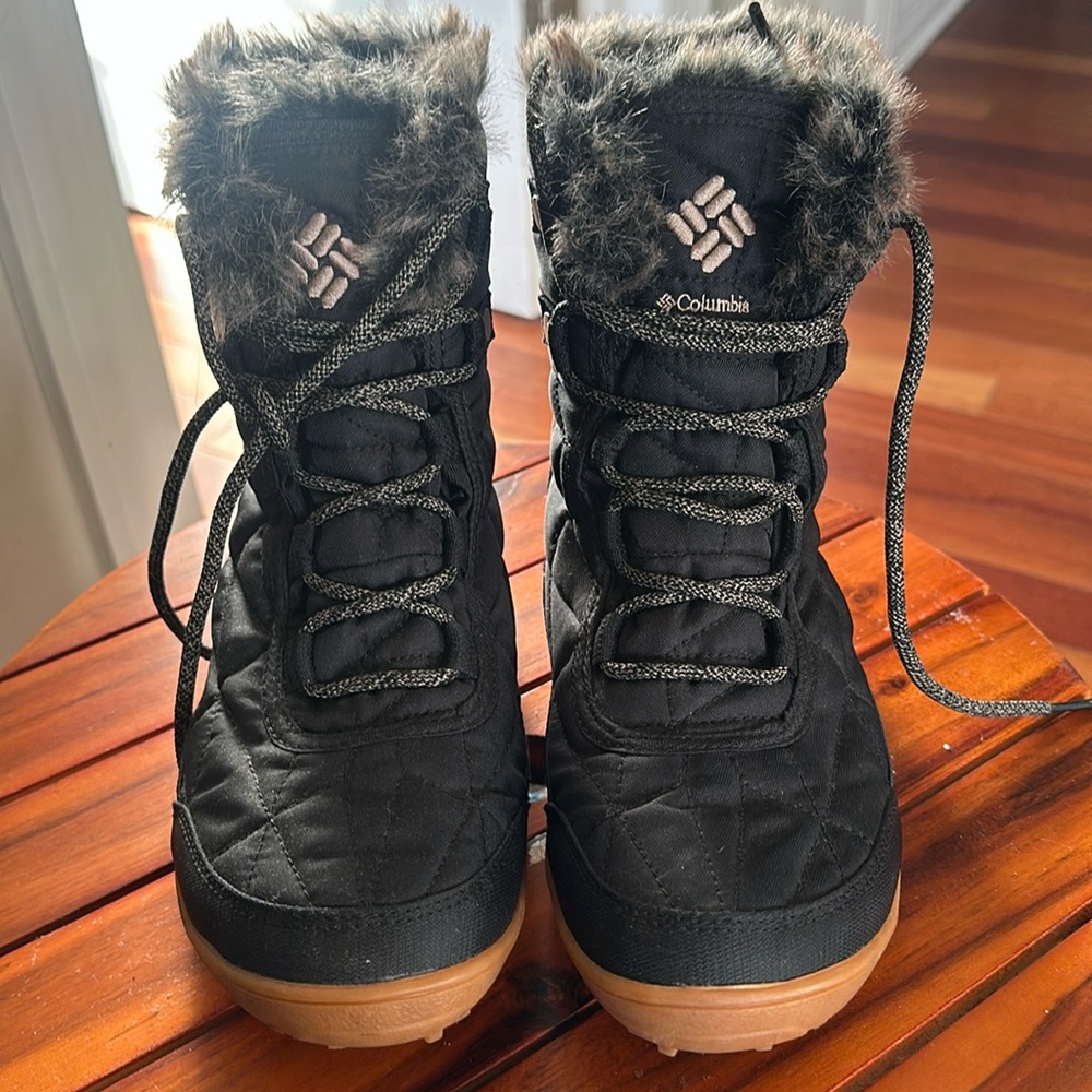 Columbia waterproof winter boot, never worn outside, size 8.5